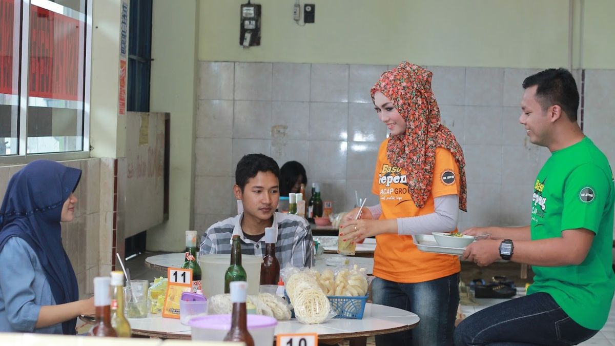 Pempek Cilacap yang Tersembunyi di Gang Sempit